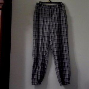 Forever 21 plaid jogger